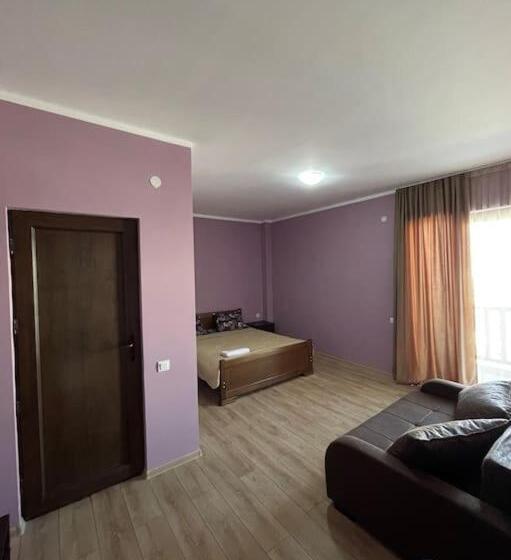 پانسیون Khando2023