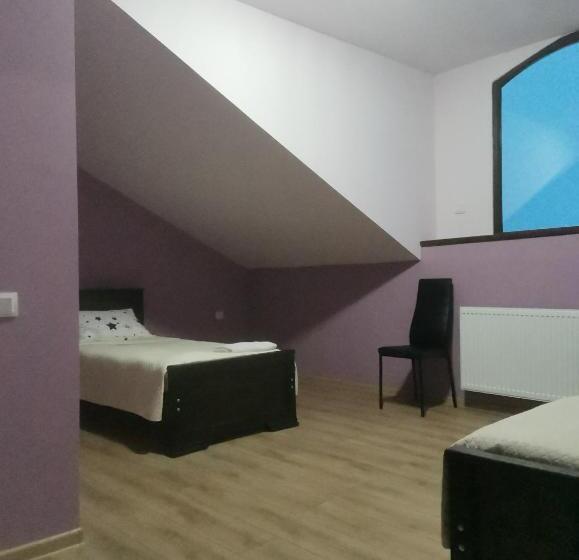 پانسیون Khando2023