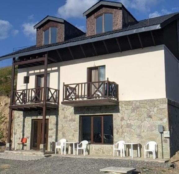 پانسیون Khando2023