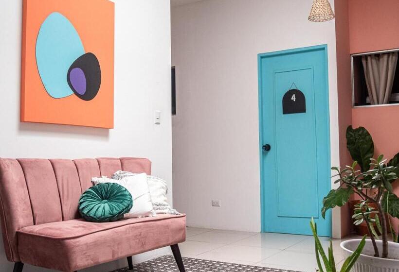 پانسیون Lolas Hostal Hab. Doble