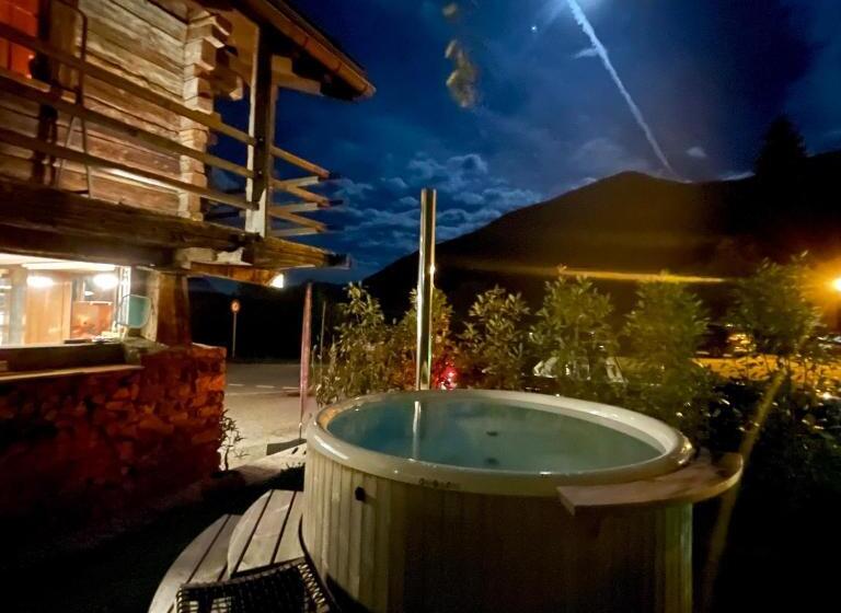 Пансион Mazot Agora Suite Pop Up Gallery Experience Suite