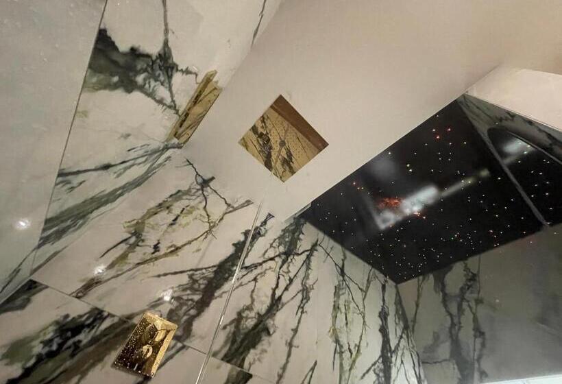 Пансион Mazot Agora Suite Pop Up Gallery Experience Suite