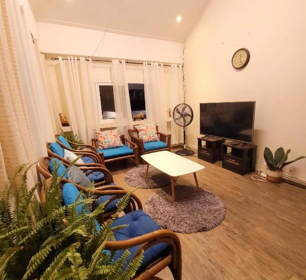 פנסיון Omma S Beach House