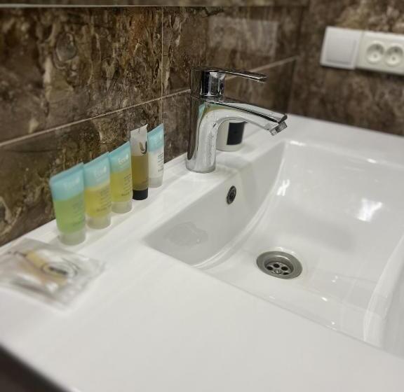 پانسیون Orkhi Guest House & Hostel