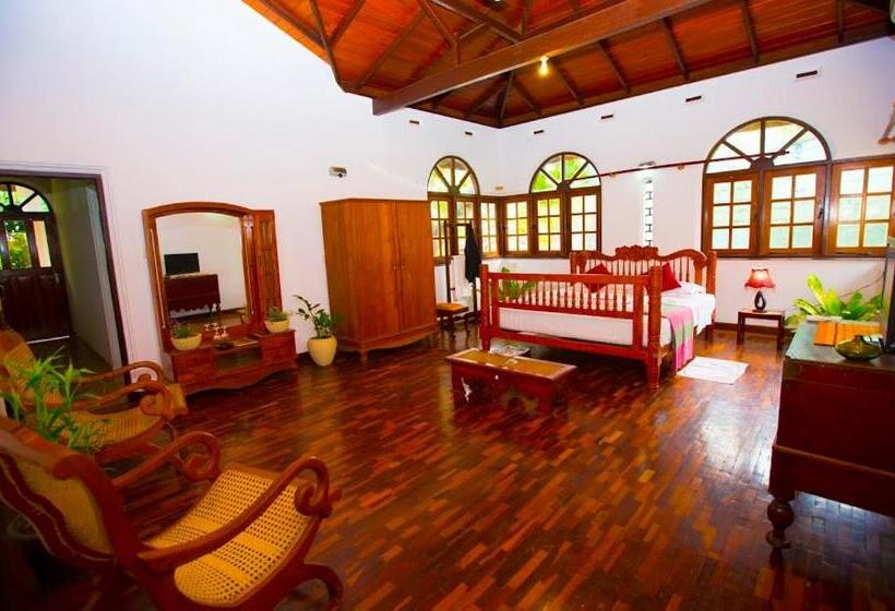 펜션 Rockwood Vila