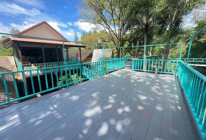 פנסיון Seaview Hopper Phuket House