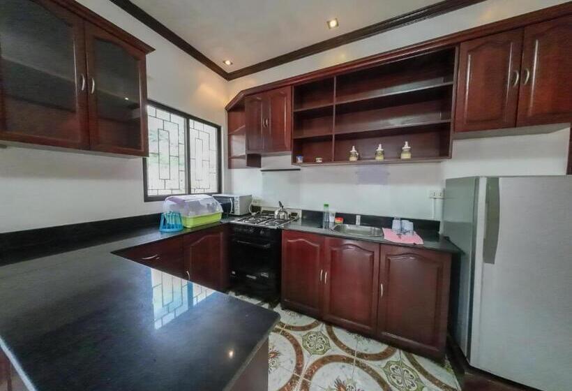 پانسیون Sunrise Guesthouse And Inn, Panglao