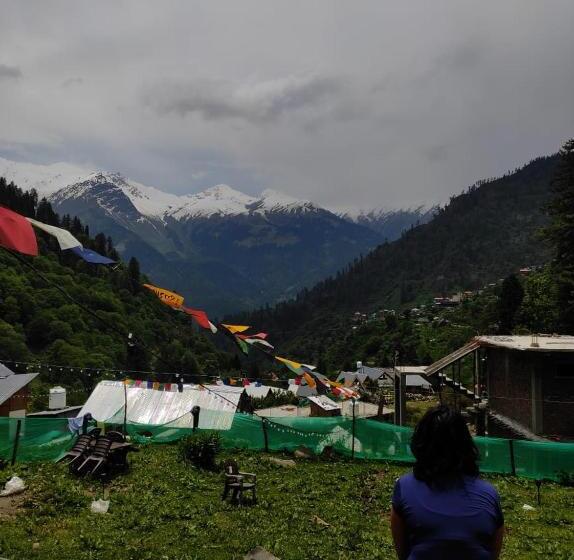 بنسيون The Harmony Club Thc Cafe & Stay, Tosh