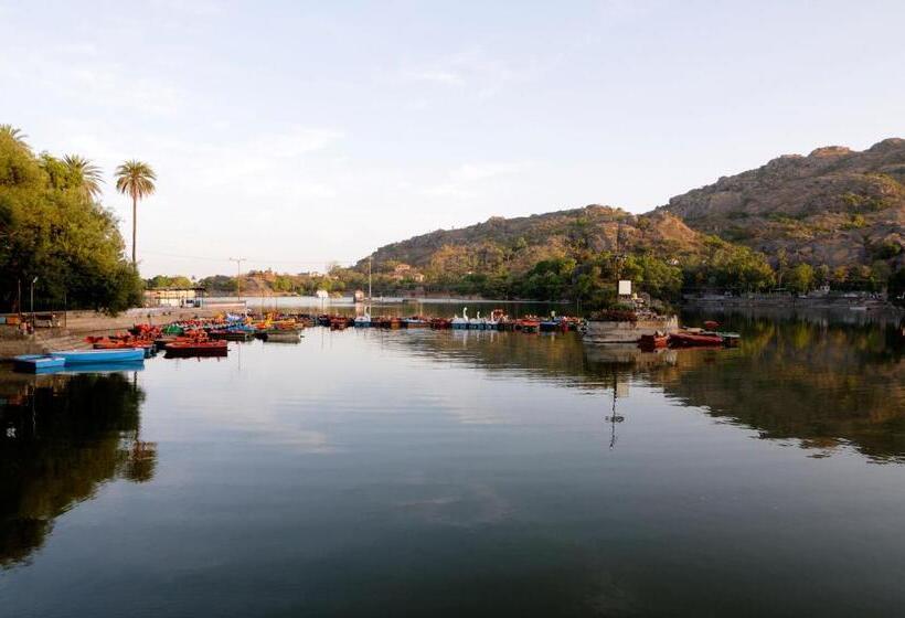 بنسيون The Peach Tree Rooms