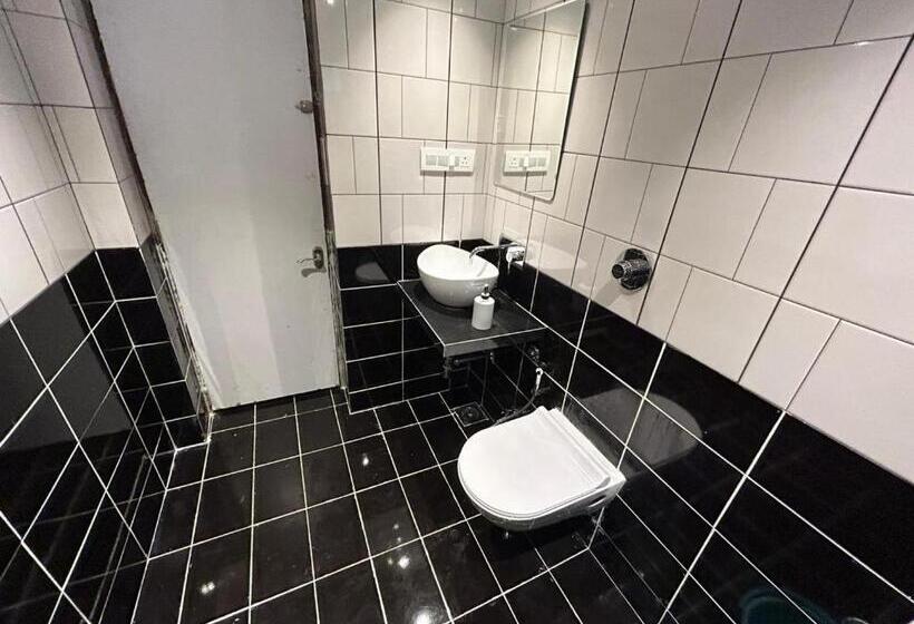 بنسيون The Peach Tree Rooms