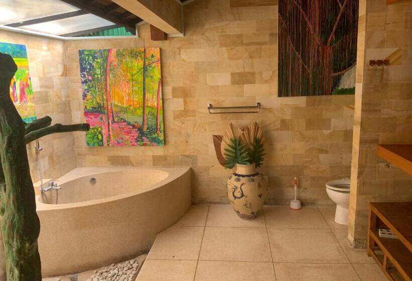 פנסיון Villa Koi