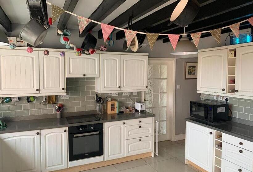 Пансион Wellbet Farm