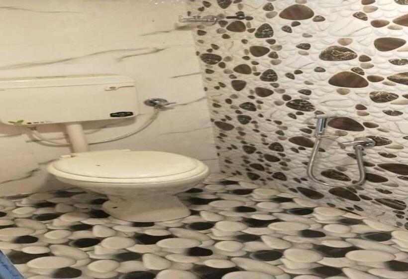 Spot On Hotel Golden Heritage