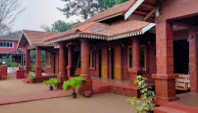 Tarangan Resort Chiplun