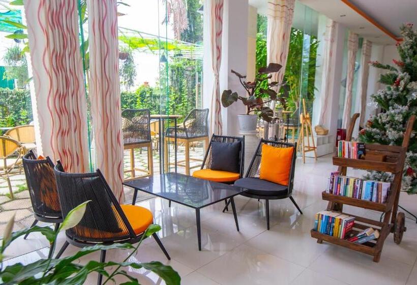 đà Lạt Ninh Chữ Hotel & Coffee