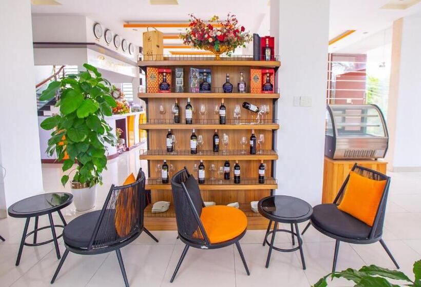 đà Lạt Ninh Chữ Hotel & Coffee