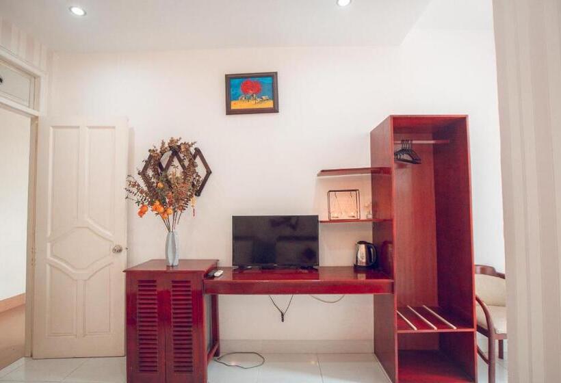 đà Lạt Ninh Chữ Hotel & Coffee