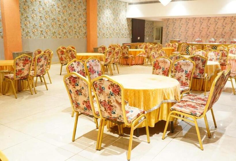 Aa Hotels & Resorts Zirakpur