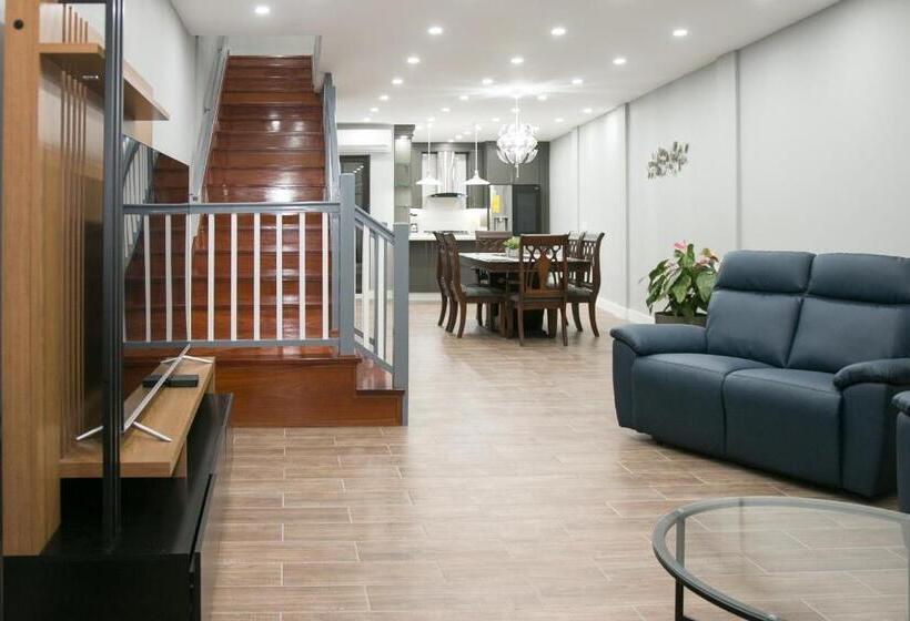 הוסטל Hostal Real San Jose