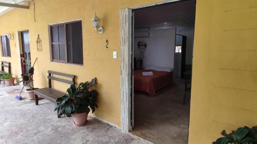 ユースホステル Posada Barahona