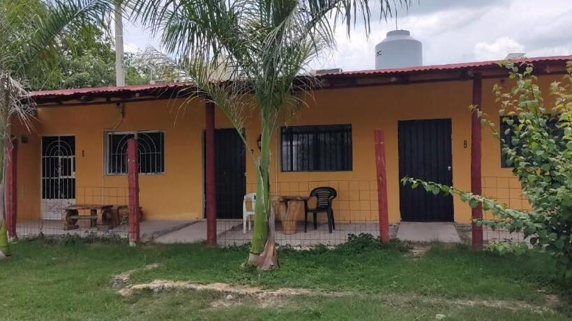 ユースホステル Posada Barahona