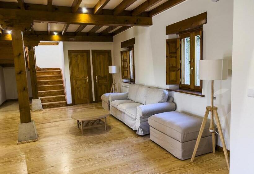 هاستل Posada Cabañes