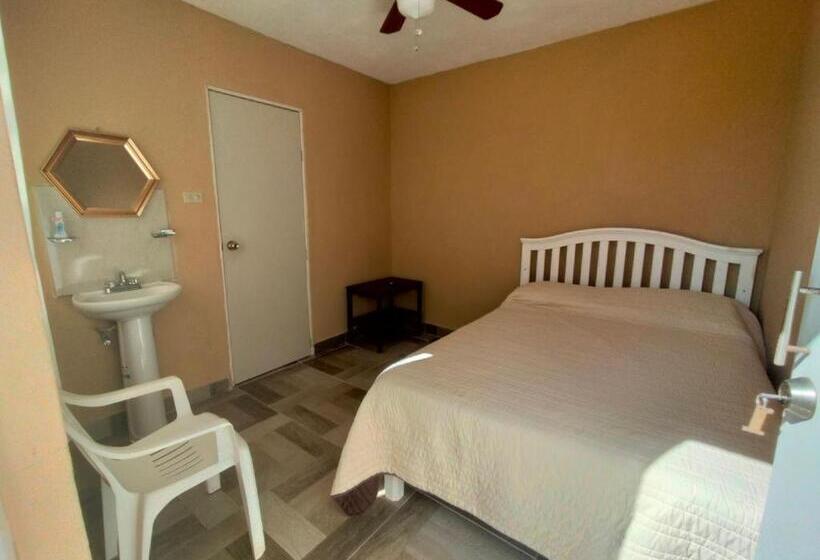 ユースホステル Posada San Carlos