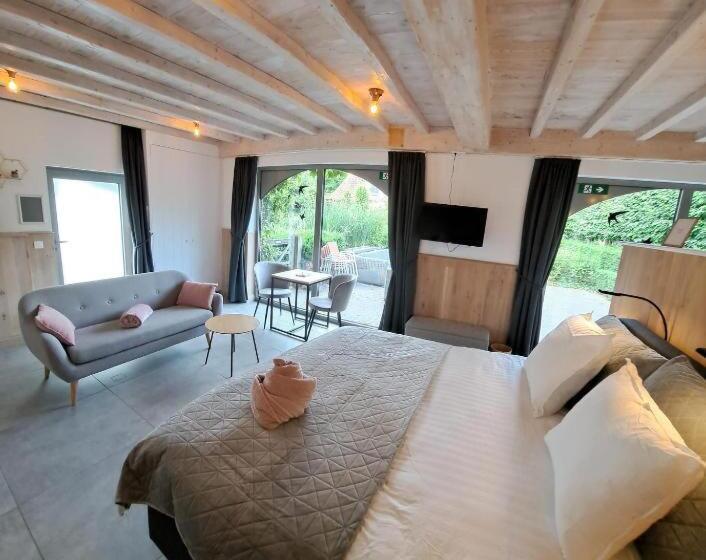 ベッドアンドブレックファースト D&d  Domein Den Buiten