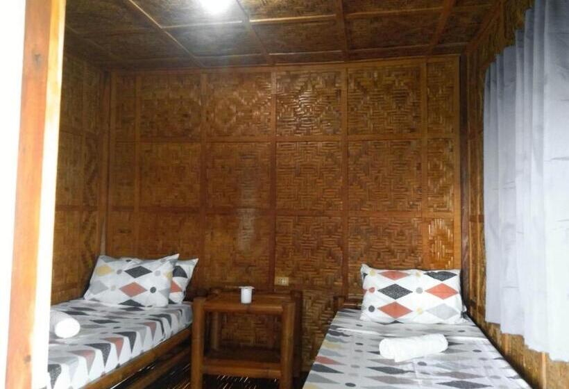 Bed and Breakfast Loony Cafe & Guesthouse