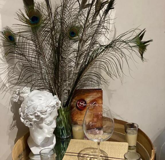 تختخواب و صبحانه Luxury Blue Suite In Hay Riad