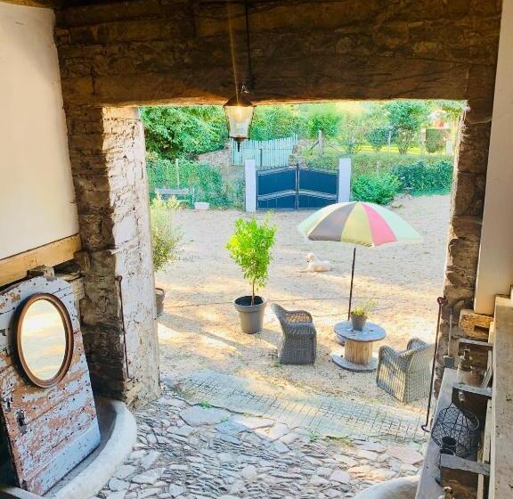 مبيت وإفطار Lys D Avril