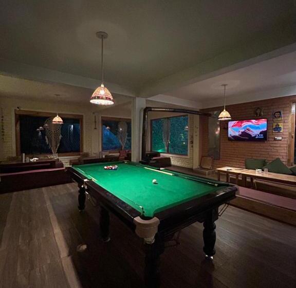 مبيت وإفطار Manzil Cafe & Stay