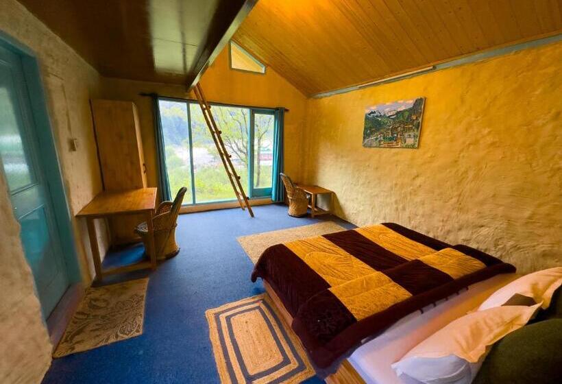 مبيت وإفطار Manzil Cafe & Stay