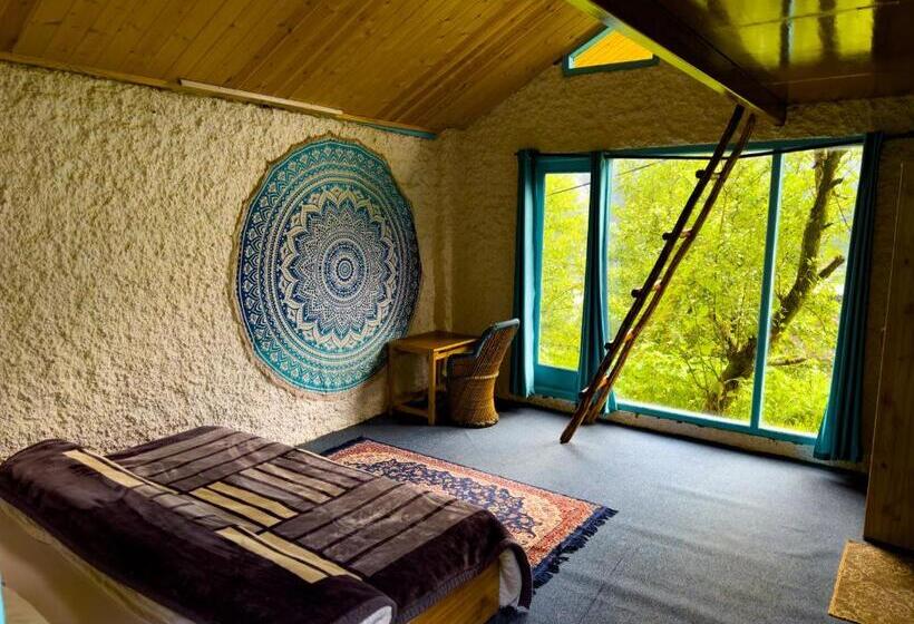 مبيت وإفطار Manzil Cafe & Stay