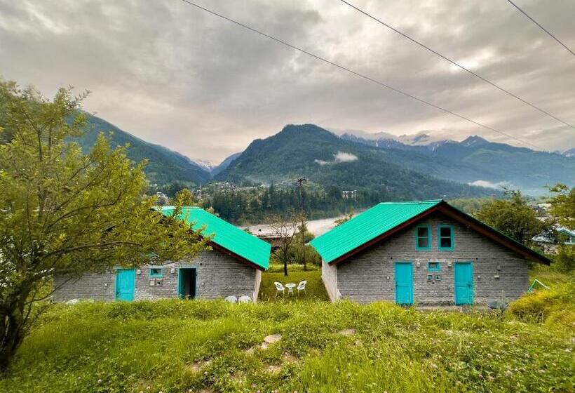 مبيت وإفطار Manzil Cafe & Stay