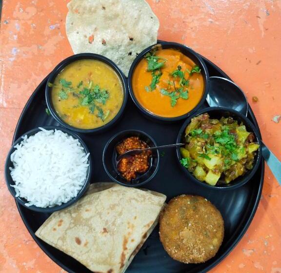 민박 Shidori Foods