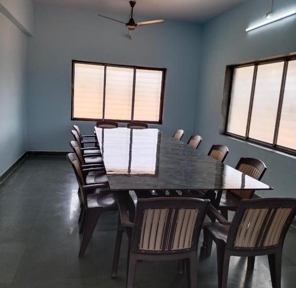 민박 Shidori Foods