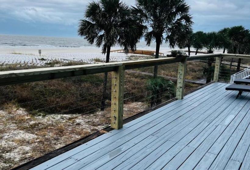 مبيت وإفطار Turtle Beach Inn