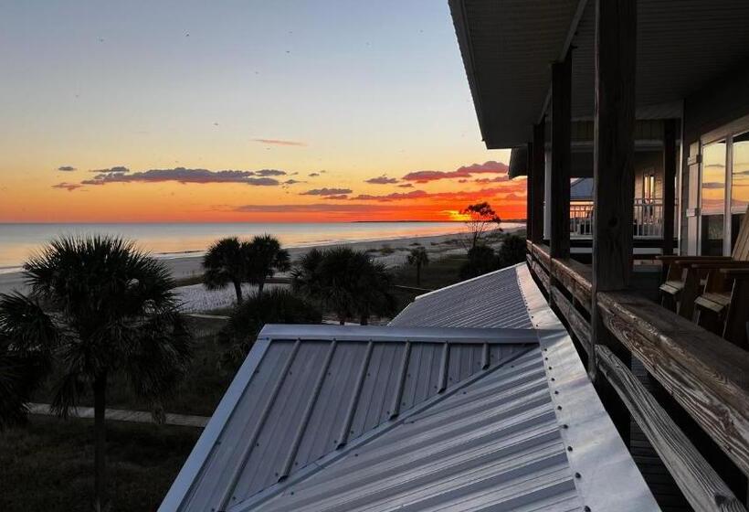 مبيت وإفطار Turtle Beach Inn