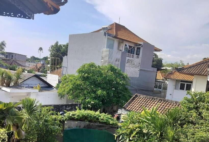 مبيت وإفطار Villa Layang Bulan
