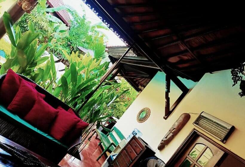 צימר Villa Layang Bulan