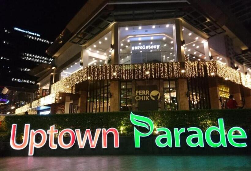 Chic Style Condo Unit In Bgc, One Uptown Residences, In Front Of Grand Hyatt!