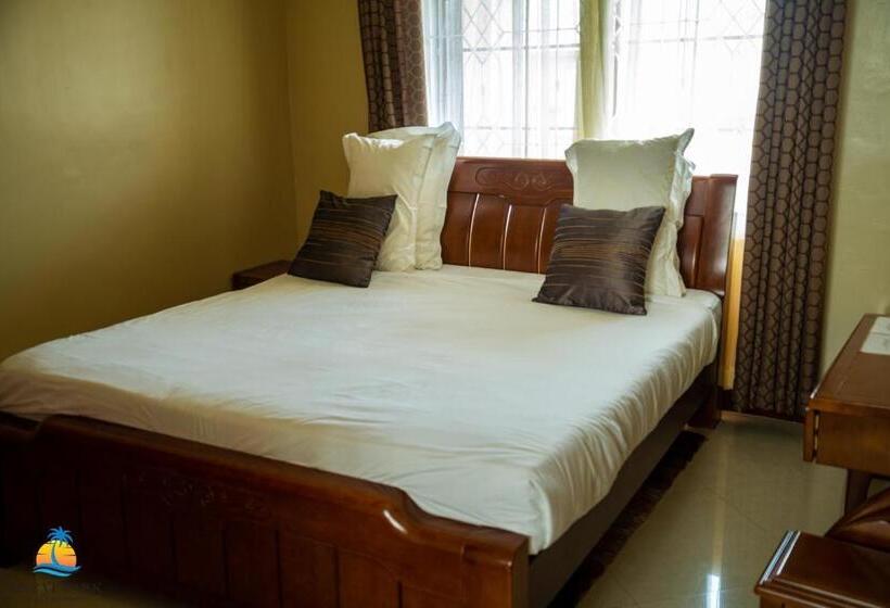 Gezat Park Hotel And Apartments