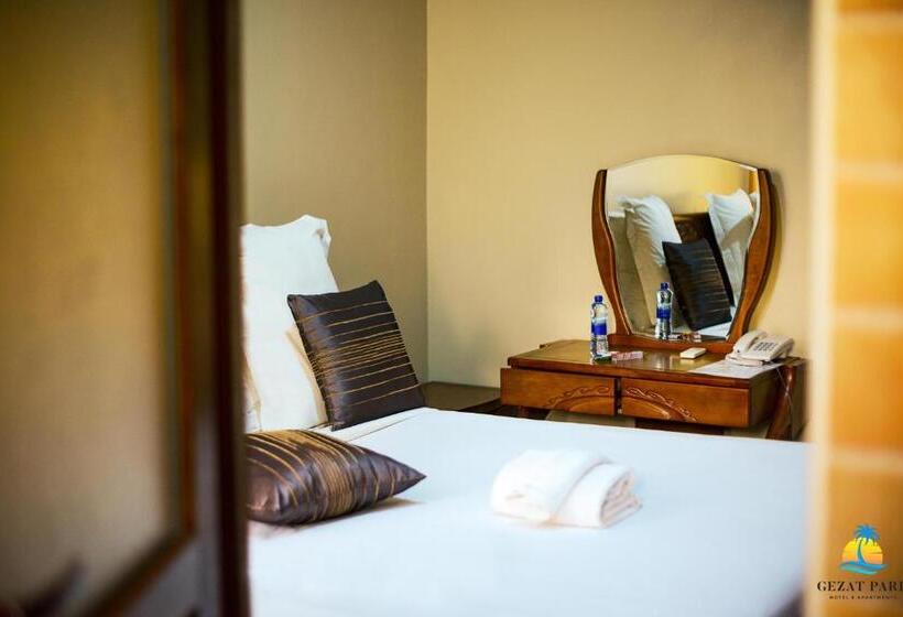 Gezat Park Hotel And Apartments
