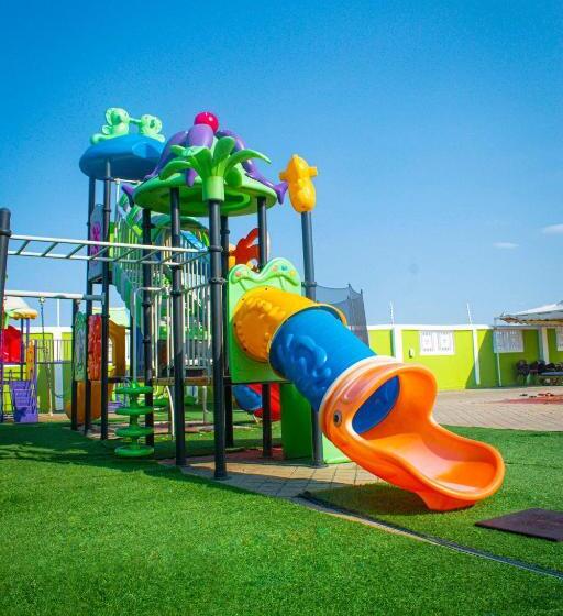 Gezat Park Hotel And Apartments