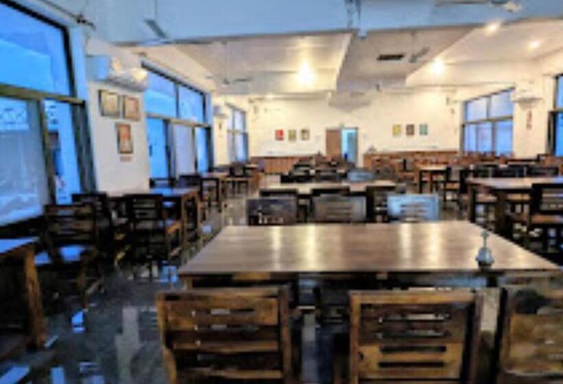 Hampi Delmont Resort