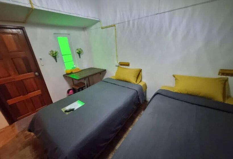 酒店 บ้านสวน คุณอารี รีสอร์ท