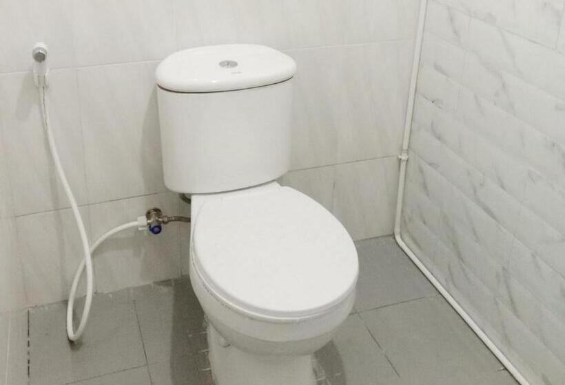 ホテル 889 Syariah Redpartner Banda Aceh