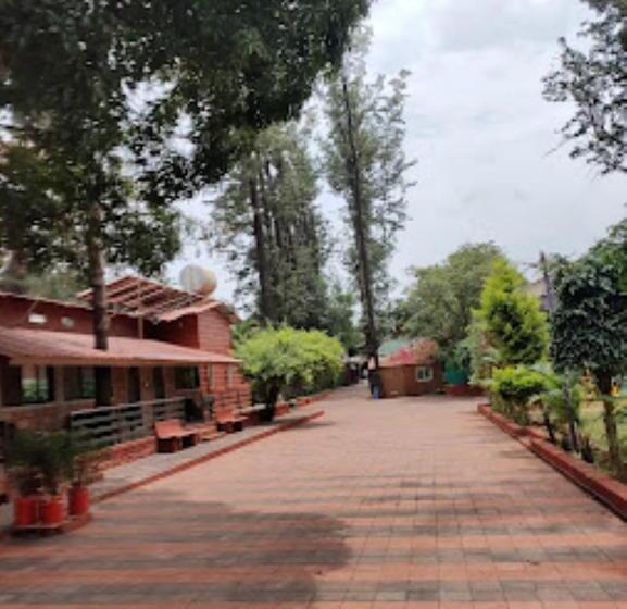 בית מלון כפרי Ambassador Panchgani