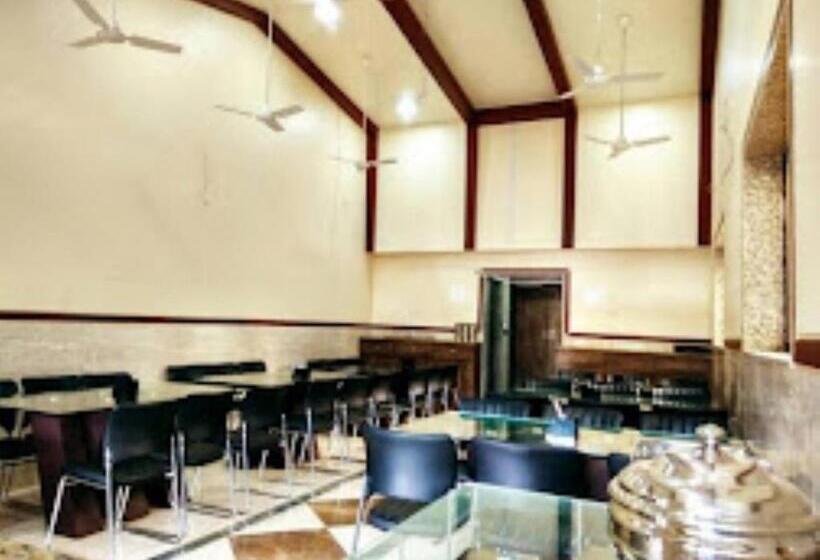 בית מלון כפרי Ambassador Panchgani